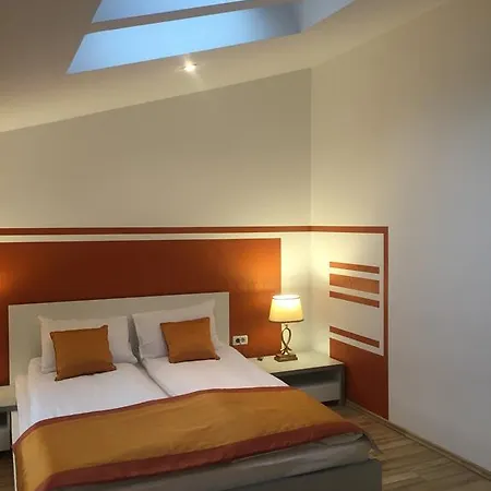 Attic - Unirii Square